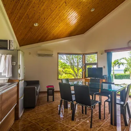 Ishigaki Sunset Cove Hotel Exterior photo
